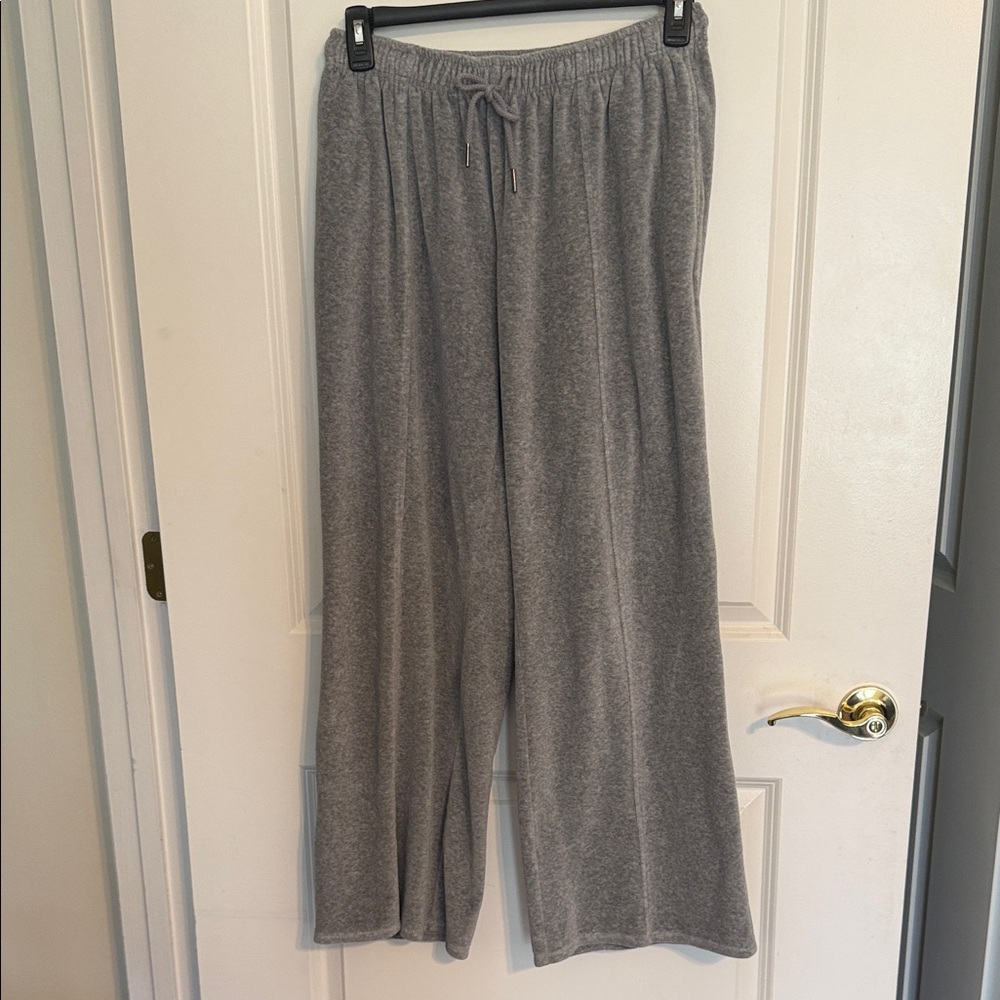 Universal Thread Gray Wide-Leg Velour Track or Lounge Pants  M